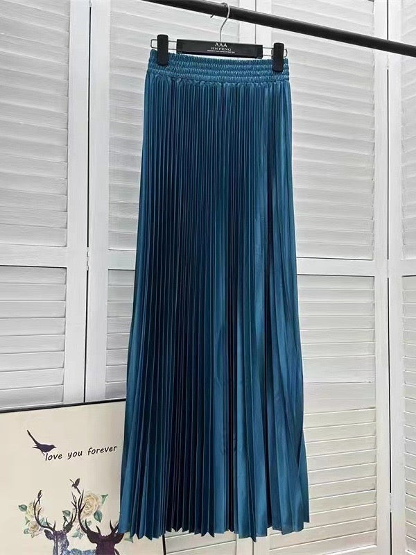 Pleated Skirt